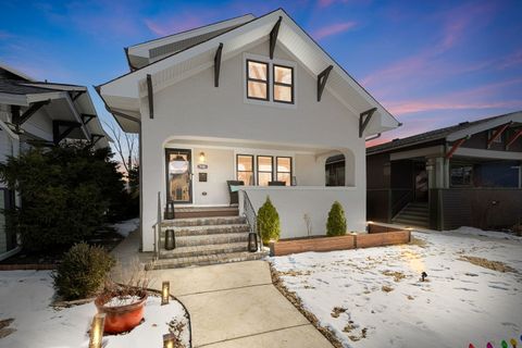 Tiny photo for 930 N Taylor Avenue, Oak Park, IL 60302 (MLS # 12563577)