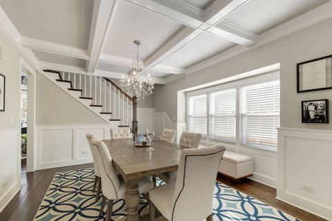 Tiny photo for 930 N Taylor Avenue, Oak Park, IL 60302 (MLS # 12563577)