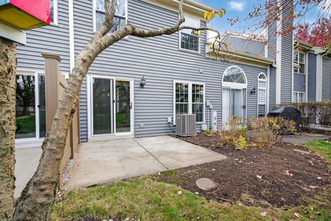 Tiny photo for 1176 Talbots Lane, Elk Grove Village, IL 60007 (MLS # 12539534)