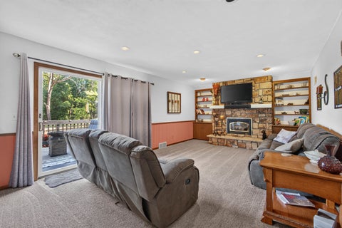 Tiny photo for 3818 Hobson Avenue, Davenport, IA 52802 (MLS # 12763210)