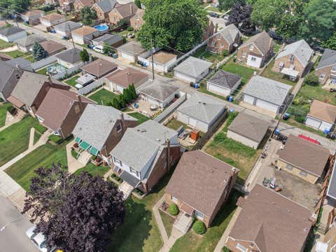 Tiny photo for 11022 S State Line Road, Chicago, IL 60617 (MLS # 12710548)