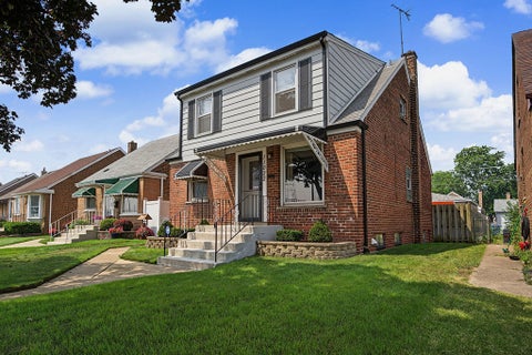 Tiny photo for 11022 S State Line Road, Chicago, IL 60617 (MLS # 12710548)