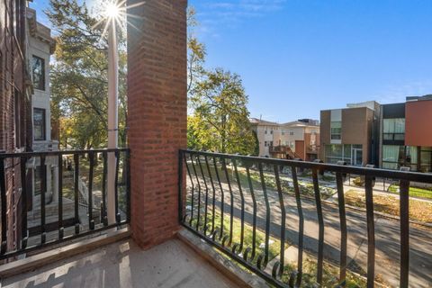 Tiny photo for 6135 S Greenwood Avenue #2, Chicago, IL 60637 (MLS # 12522657)