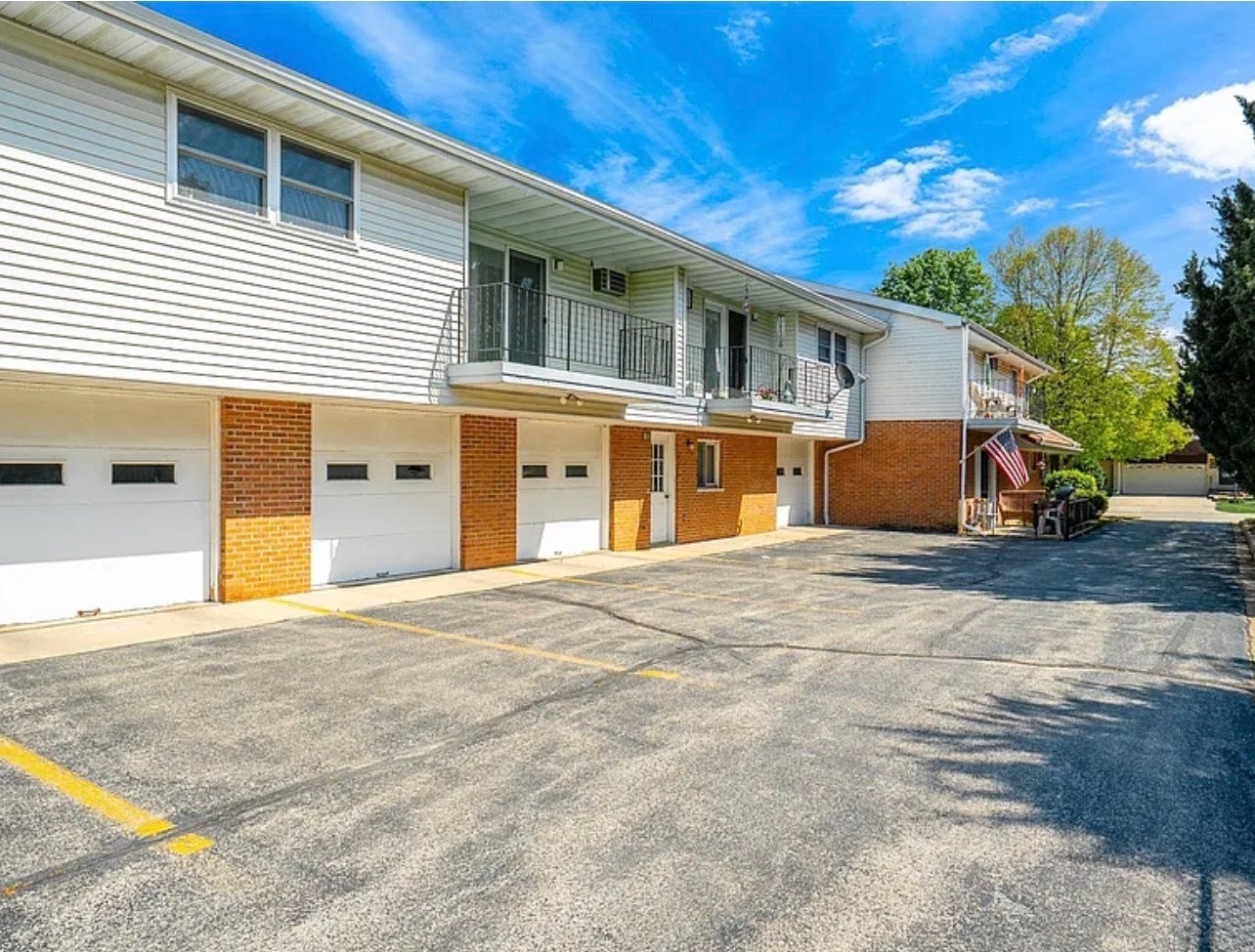 2500 Sycamore Drive 106