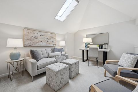 Tiny photo for 1238 W Fletcher Street #L, Chicago, IL 60657 (MLS # 12512915)