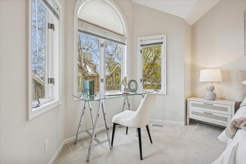 Tiny photo for 1238 W Fletcher Street #L, Chicago, IL 60657 (MLS # 12512915)