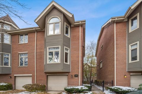 Tiny photo for 1238 W Fletcher Street #L, Chicago, IL 60657 (MLS # 12512915)