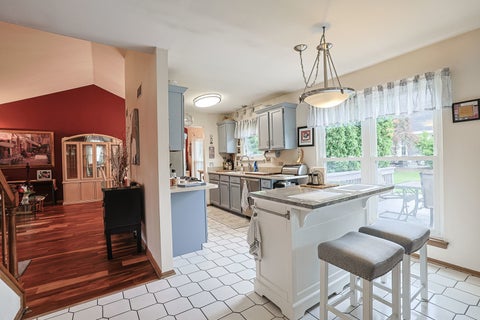 Tiny photo for 1135 Stonebridge Court, Elgin, IL 60120 (MLS # 12687202)