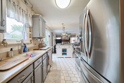 Tiny photo for 1135 Stonebridge Court, Elgin, IL 60120 (MLS # 12687202)