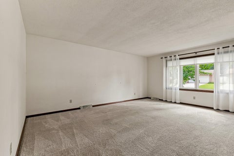 Tiny photo for 475 32nd Avenue, East Moline, IL 61244 (MLS # 12728539)