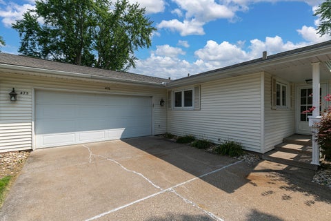 Tiny photo for 475 32nd Avenue, East Moline, IL 61244 (MLS # 12728539)