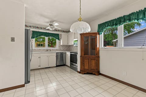Tiny photo for 475 32nd Avenue, East Moline, IL 61244 (MLS # 12728539)