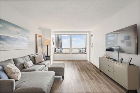 Tiny photo for 512 N MCCLURG Court #3405, Chicago, IL 60611 (MLS # 12614299)