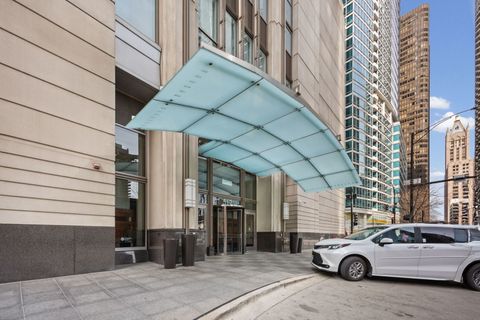 Tiny photo for 512 N MCCLURG Court #3405, Chicago, IL 60611 (MLS # 12614299)