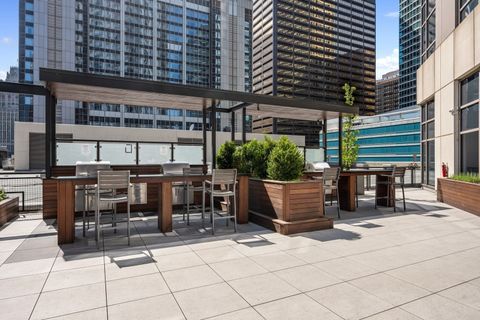 Tiny photo for 512 N MCCLURG Court #3405, Chicago, IL 60611 (MLS # 12614299)