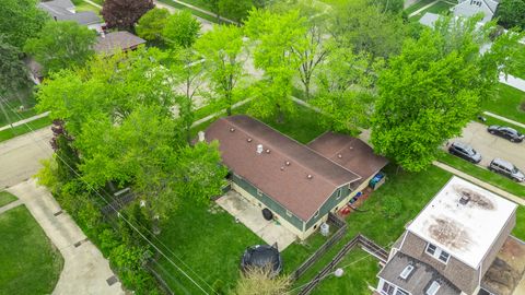 Tiny photo for 122 Mattek Avenue, DeKalb, IL 60115 (MLS # 12618331)