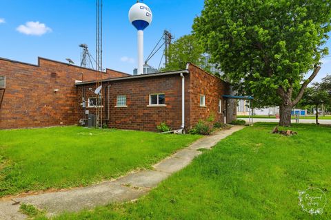 Tiny photo for 409 Main Street, Crescent City, IL 60928 (MLS # 12651269)