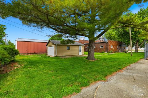 Tiny photo for 409 Main Street, Crescent City, IL 60928 (MLS # 12651269)