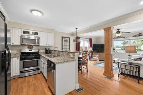 Tiny photo for 106 Queens Cove Drive #106, Barrington, IL 60010 (MLS # 12696654)