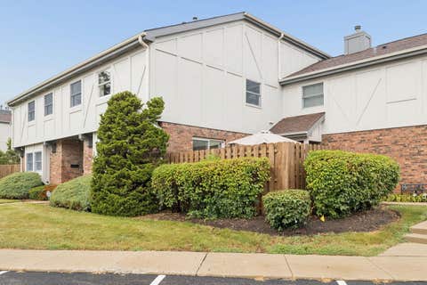 Tiny photo for 106 Queens Cove Drive #106, Barrington, IL 60010 (MLS # 12696654)
