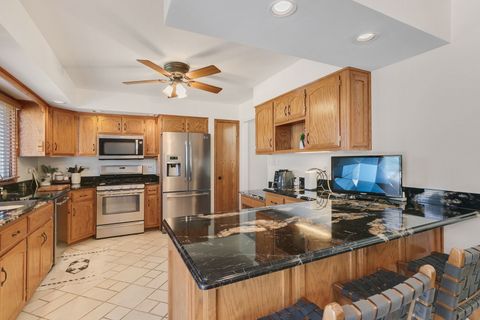 Tiny photo for 15625 Shenandoah Drive #15625, Orland Park, IL 60467 (MLS # 12612008)