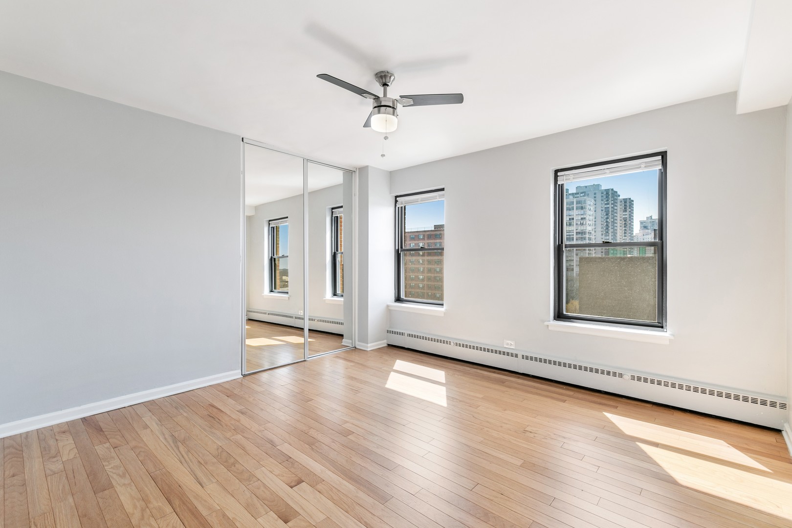 5858 N SHERIDAN Road 904