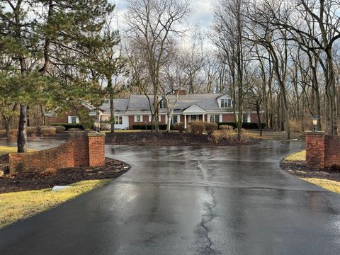 Tiny photo for 83 Oak Creek Drive, Yorkville, IL 60560 (MLS # 12586055)