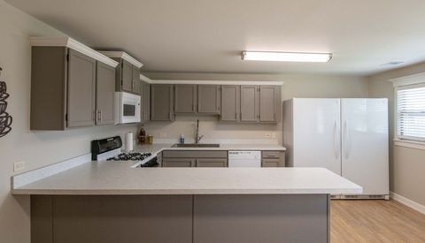 Tiny photo for 83 Oak Creek Drive, Yorkville, IL 60560 (MLS # 12586055)