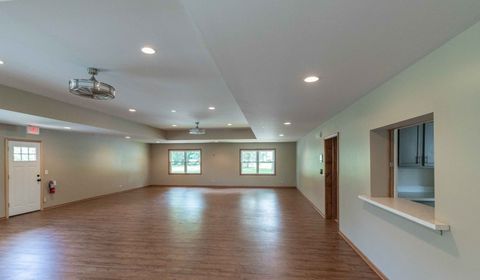 Tiny photo for 83 Oak Creek Drive, Yorkville, IL 60560 (MLS # 12586055)