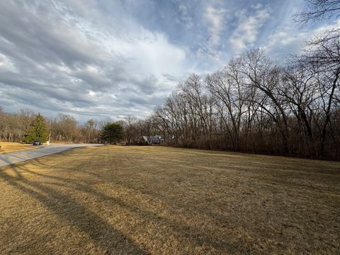 Tiny photo for 83 Oak Creek Drive, Yorkville, IL 60560 (MLS # 12586055)