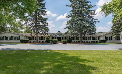 Tiny photo for 83 Oak Creek Drive, Yorkville, IL 60560 (MLS # 12586055)