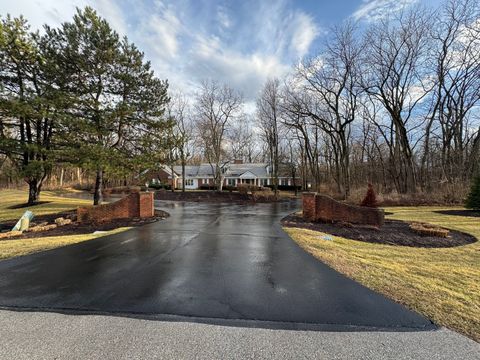 Tiny photo for 83 Oak Creek Drive, Yorkville, IL 60560 (MLS # 12586055)