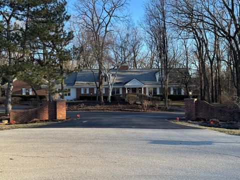 Photo of 83 Oak Creek Drive, Yorkville, IL 60560 (MLS # 12586055)