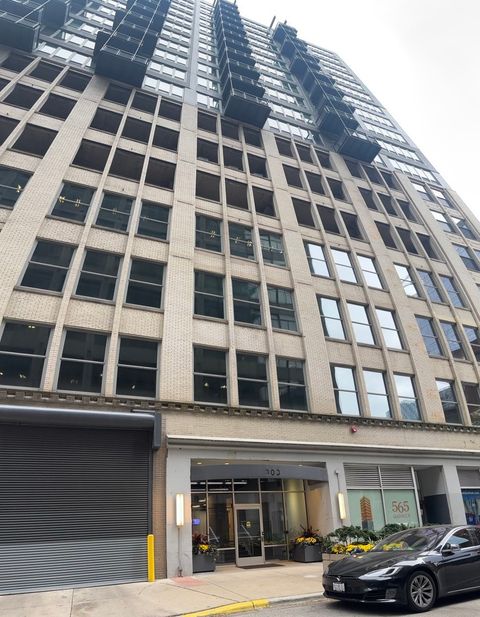 Tiny photo for 565 W Quincy Street #1216, Chicago, IL 60661 (MLS # 12499753)