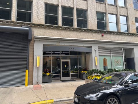 Tiny photo for 565 W Quincy Street #1216, Chicago, IL 60661 (MLS # 12499753)