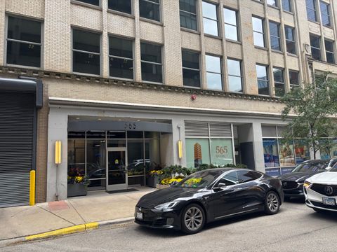 Tiny photo for 565 W Quincy Street #1216, Chicago, IL 60661 (MLS # 12499753)