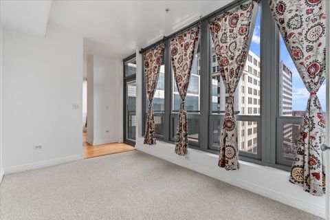 Tiny photo for 565 W Quincy Street #1216, Chicago, IL 60661 (MLS # 12499753)