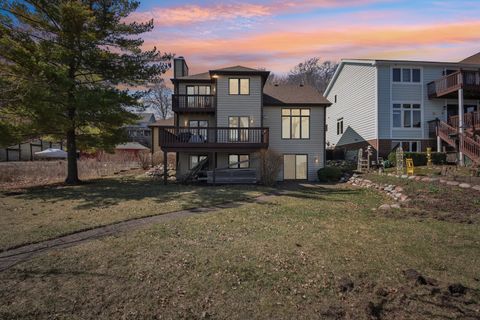 Tiny photo for 171 Waltonian Terrace, Fox Lake, IL 60020 (MLS # 12592819)