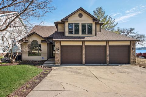 171 Waltonian Terrace Fox Lake IL 60020