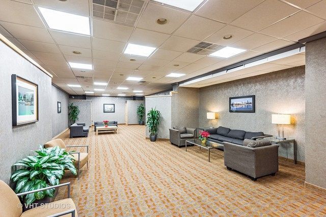 5100 N Marine Drive 9F