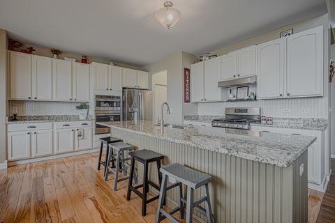 Tiny photo for 6508 Waterford Drive, McHenry, IL 60050 (MLS # 12677684)