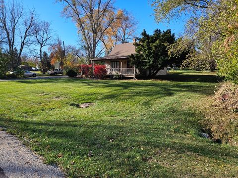 1N670 River Drive Glen Ellyn IL 60137