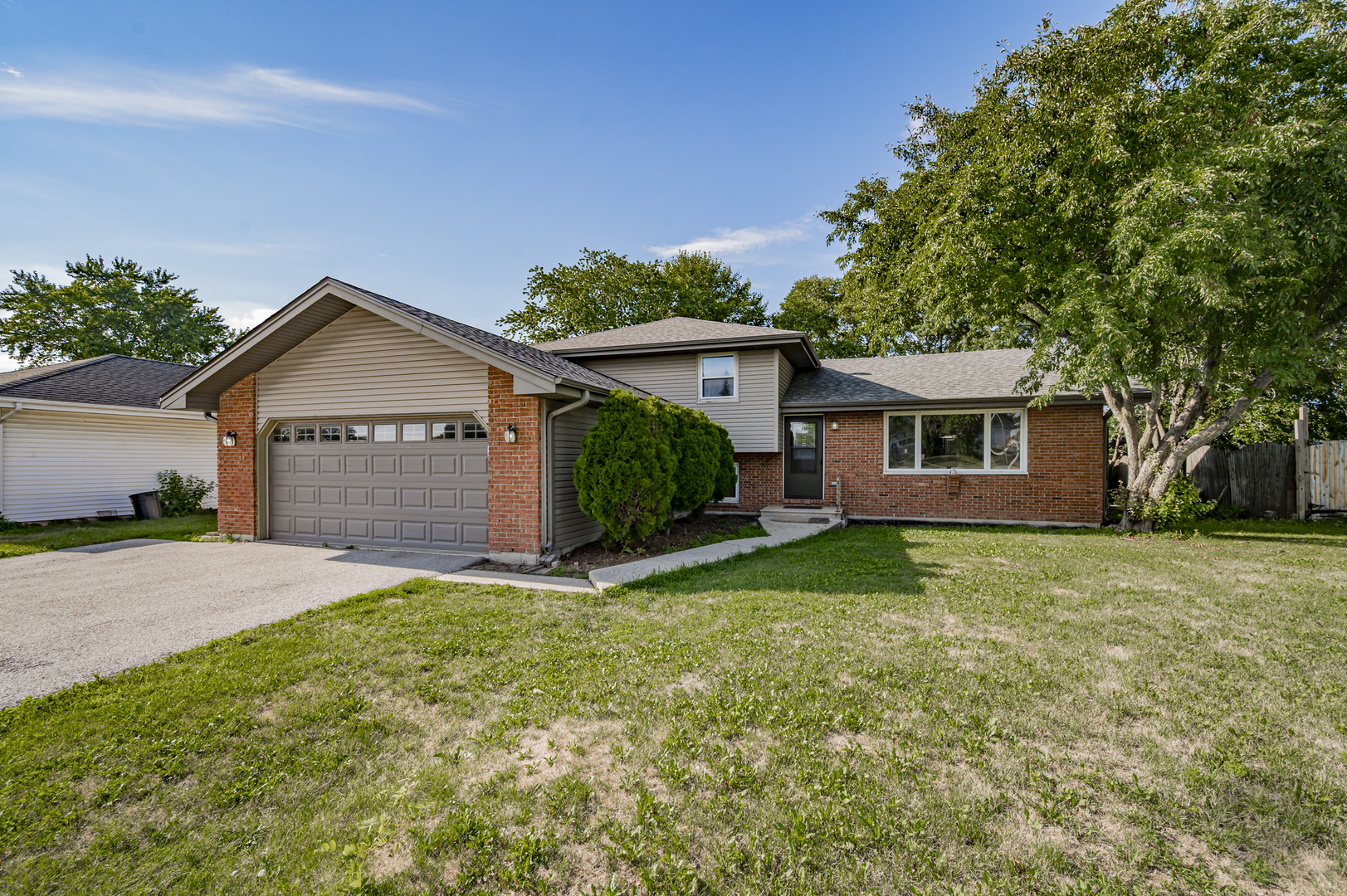 3917 Jonathan Simpson Drive