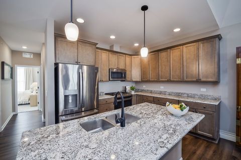 Tiny photo for 484 Woodmoor Drive, Lombard, IL 60148 (MLS # 12484578)