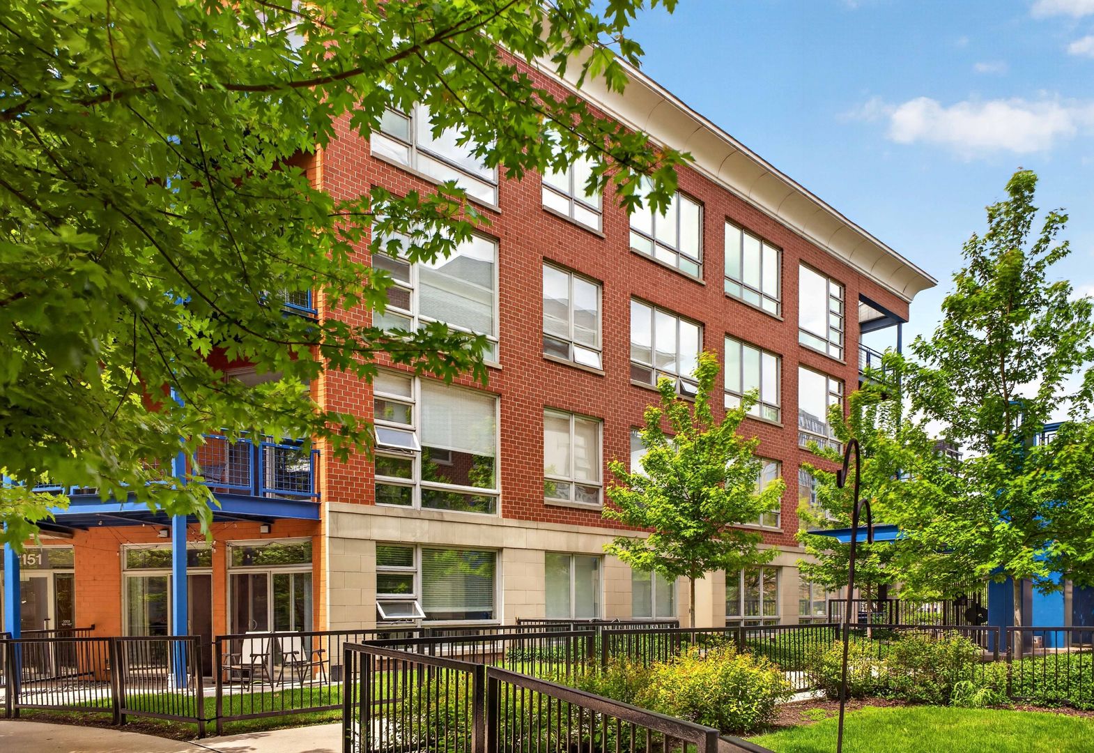 1151 W Washington Boulevard 106