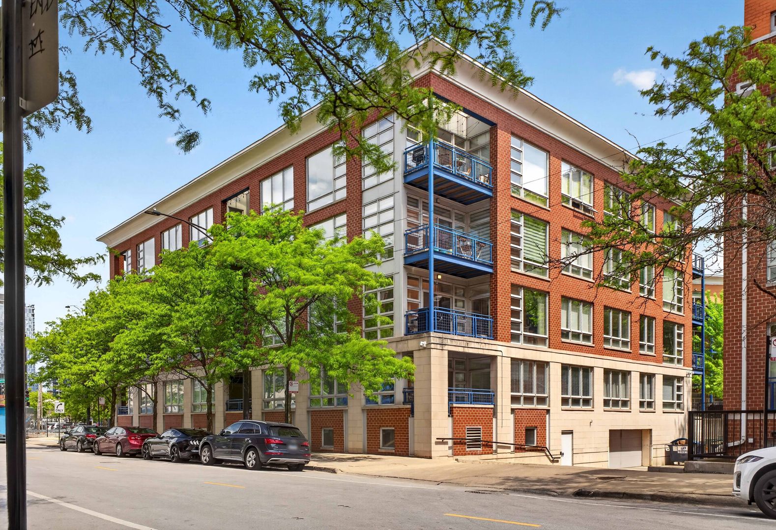 1151 W Washington Boulevard 106