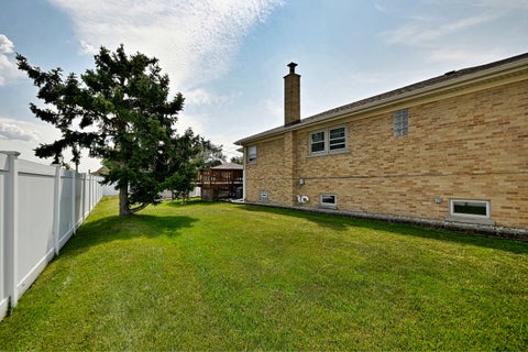 Tiny photo for 5719 N Orange Avenue, Chicago, IL 60631 (MLS # 12708469)