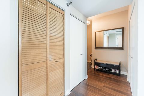 Tiny photo for 5 E 14th Place #605, Chicago, IL 60605 (MLS # 12439731)