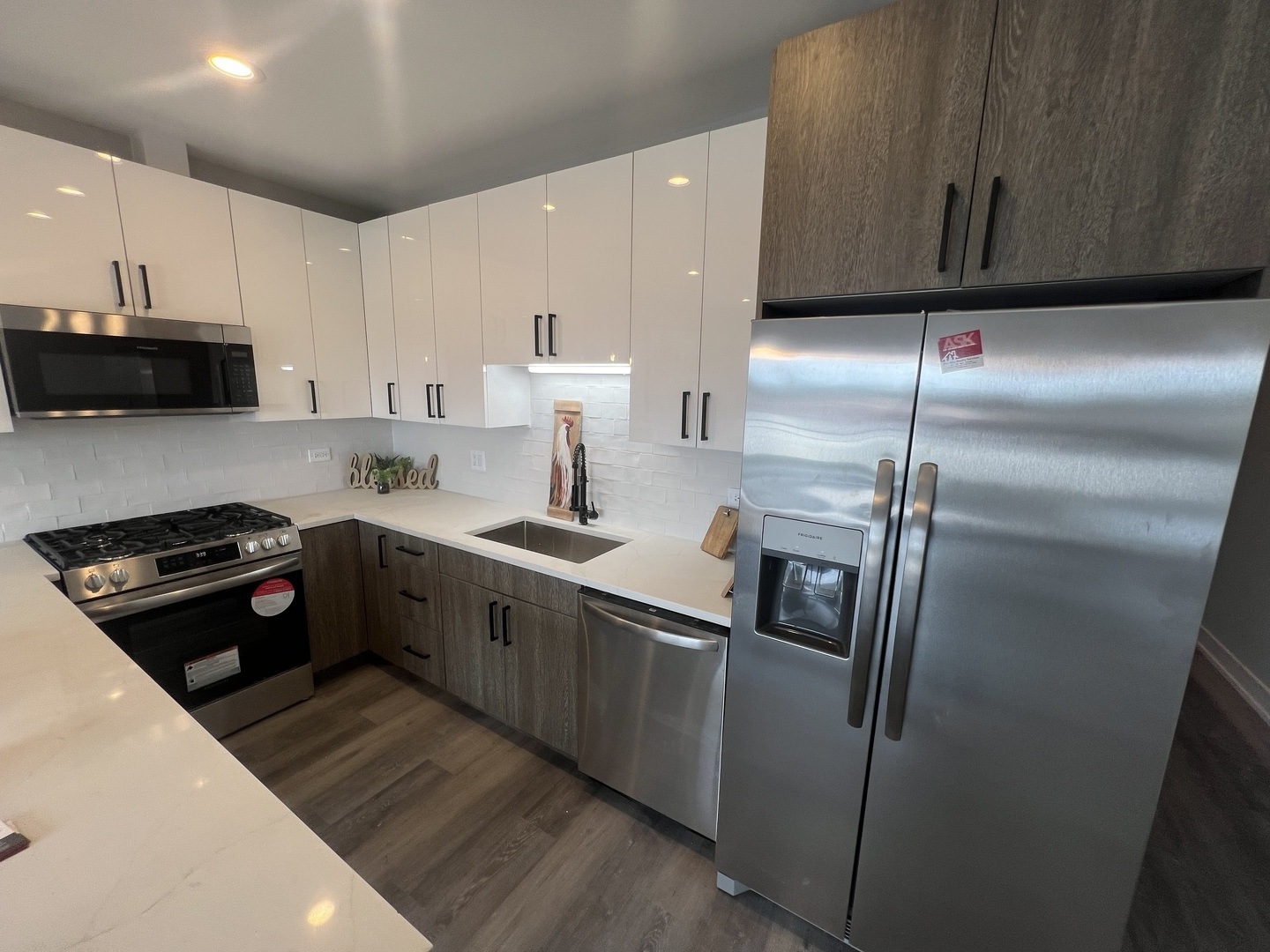 5416-22 W Belmont Avenue