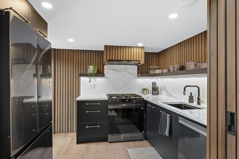 Tiny photo for 5415 N Ashland Avenue, Chicago, IL 60640 (MLS # 12577537)